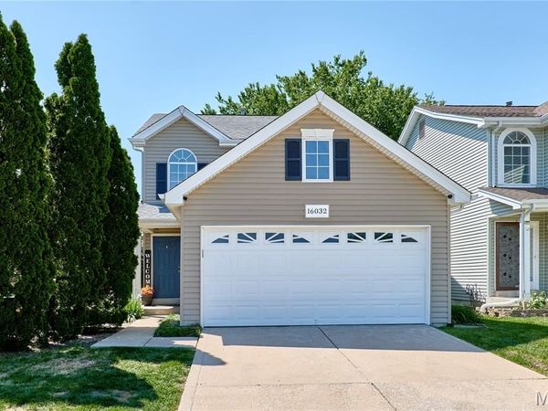 16032 Sandalwood Creek Drive, Wildwood, MO 63038