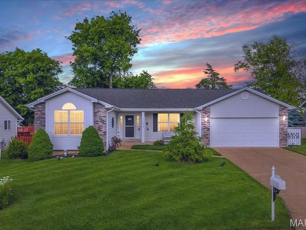 1004 N Brampton Drive, St Charles, MO 63304