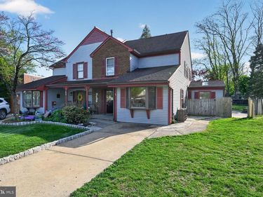15005 POQUESSING CREEK LANE, PHILADELPHIA, PA 19116