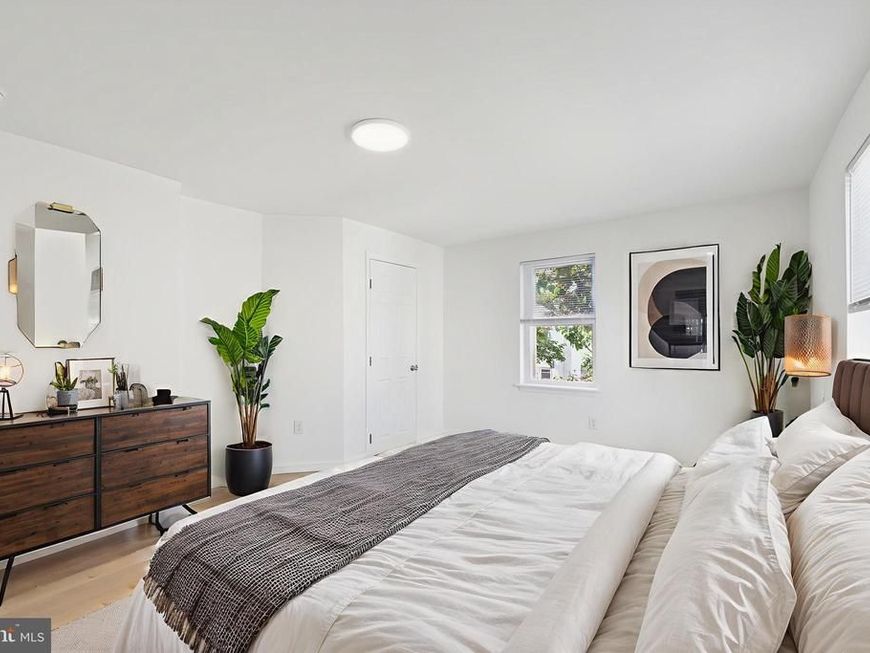 1626 N 17th Street, Unit 4, Philadelphia, PA 19121 Main Photo