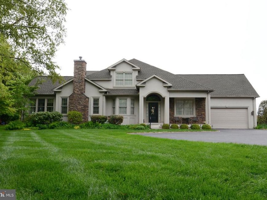 271 Country Club Drive , Telford, PA 18969 Main Photo