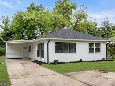 1600 THIRTEENTH, EWING, NJ 08638