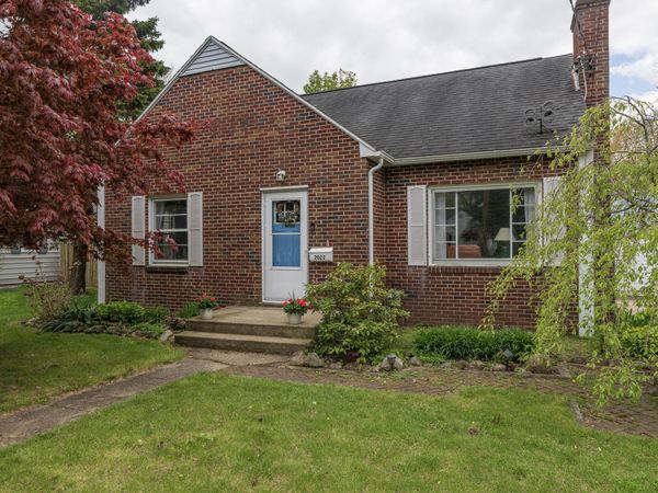 2022 PADDINGTON Road, Kalamazoo, MI 49001