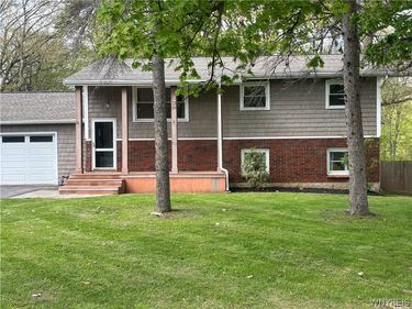 4742 Cottage Road, Gasport, NY 14067