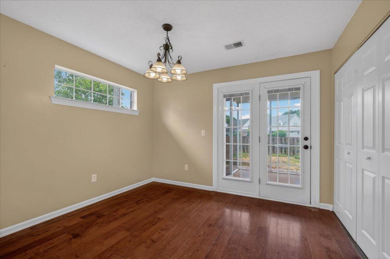 4816 Habersham Lane Photo 19