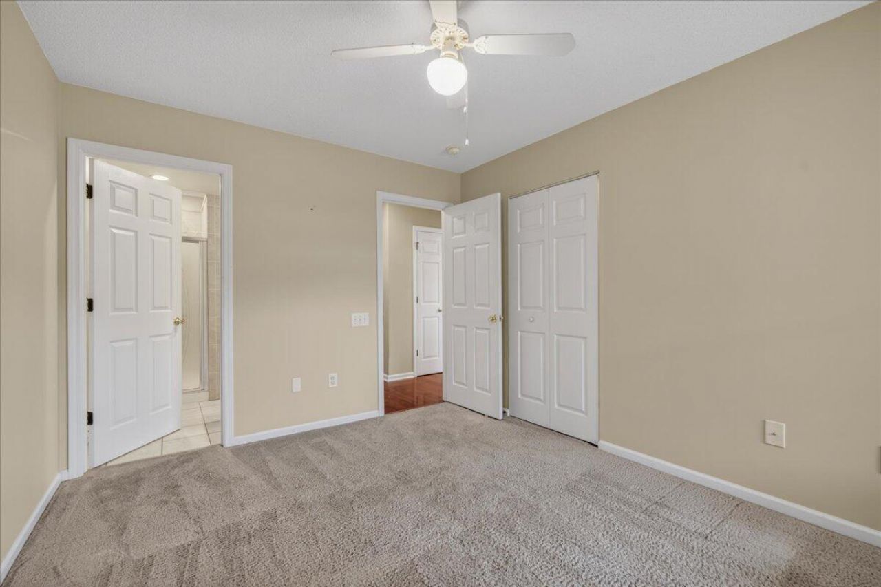4816 Habersham Lane Photo 8