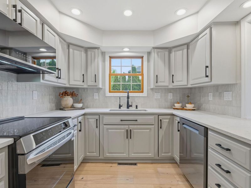 2350 Zollinger Road, Upper Arlington, OH 43221 Photo 23