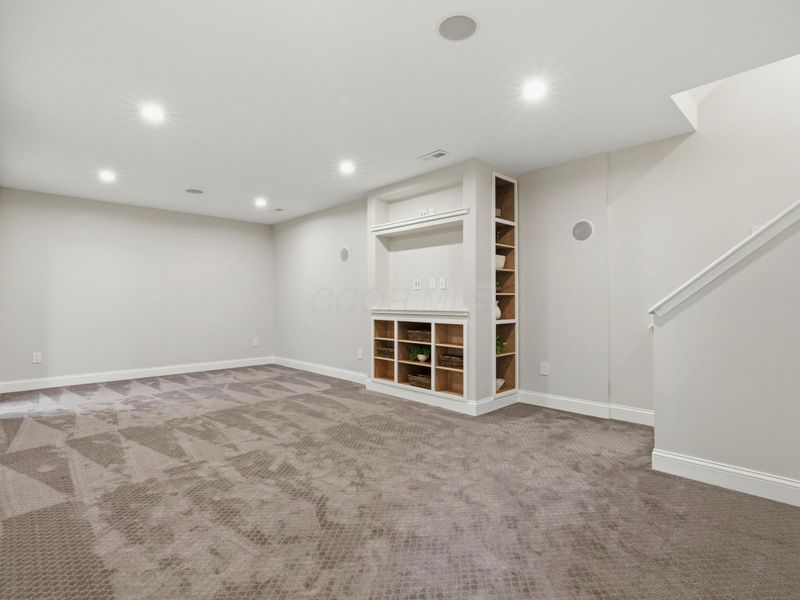 2350 Zollinger Road, Upper Arlington, OH 43221 Photo 61