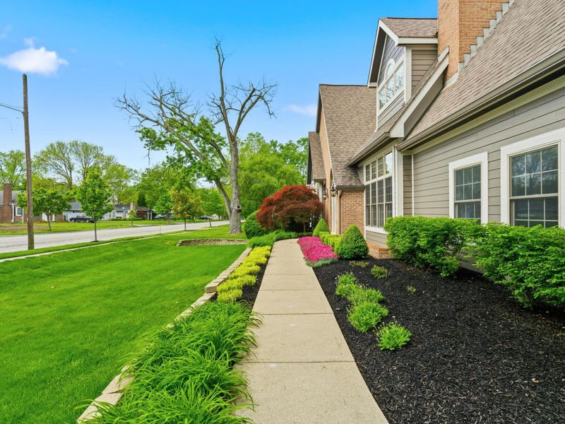 2350 Zollinger Road, Upper Arlington, OH 43221 Photo 7