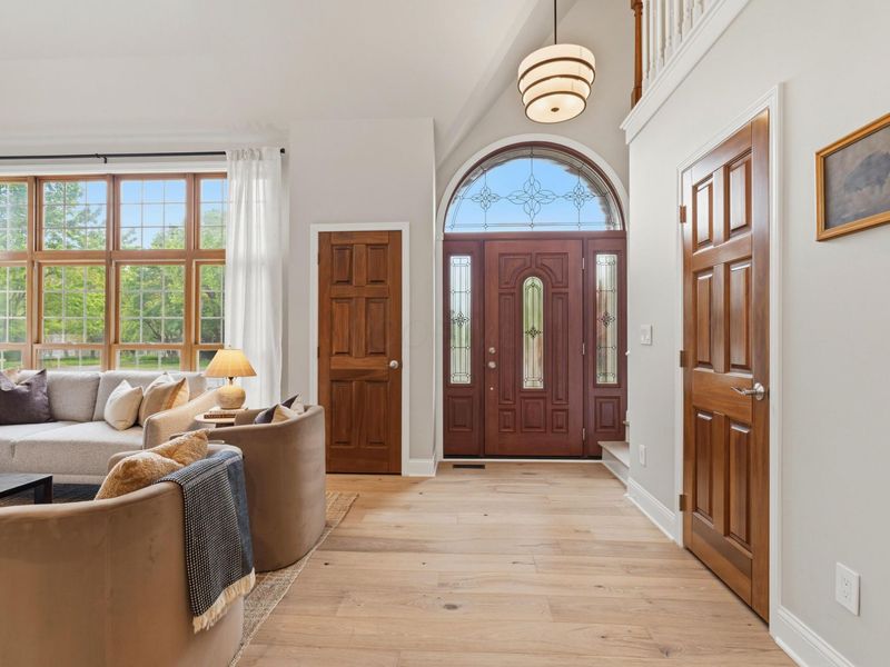 2350 Zollinger Road, Upper Arlington, OH 43221 Photo 9