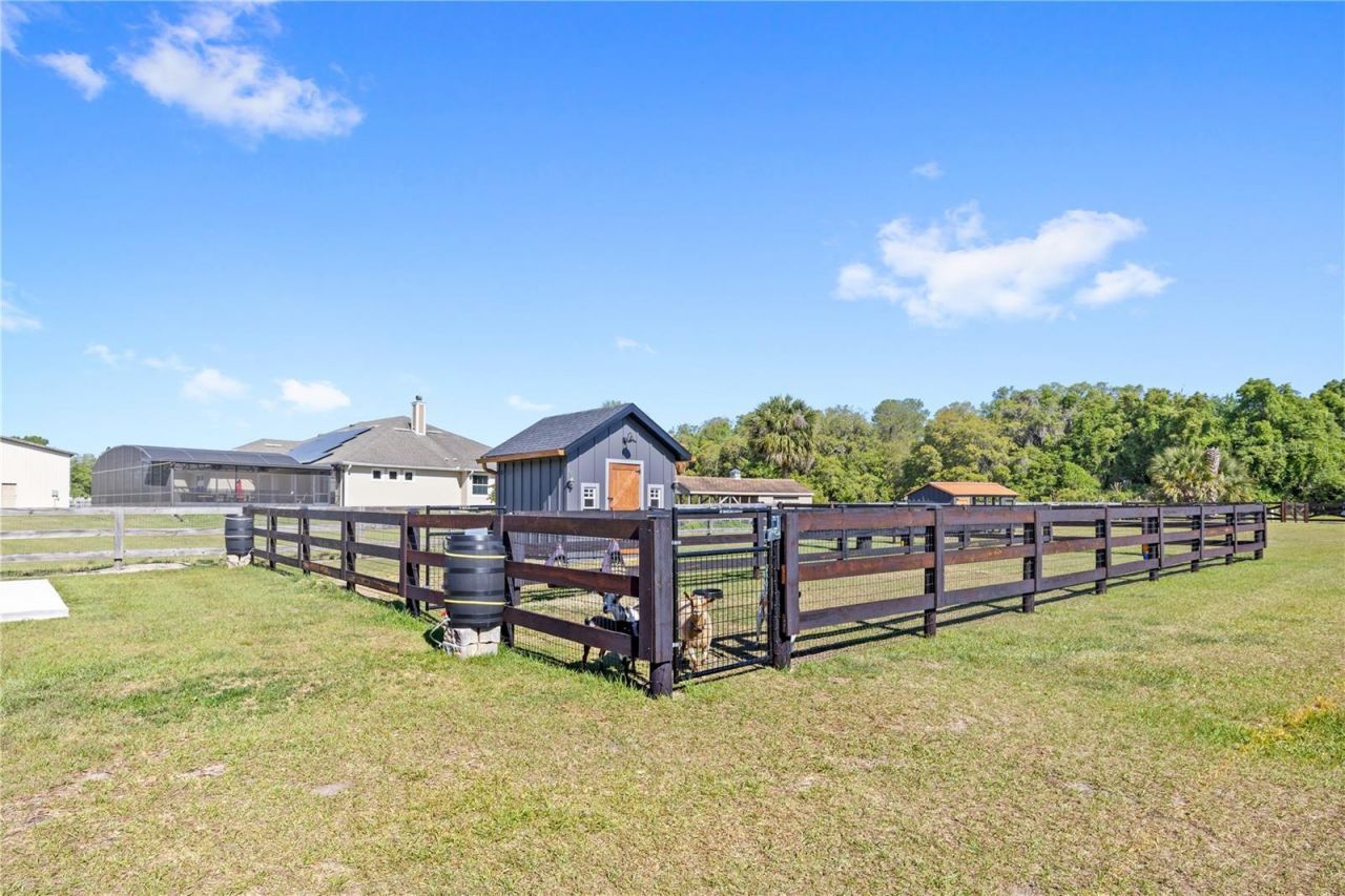 22250 Deer Park Avenue, Eustis, FL 32736 Photo
