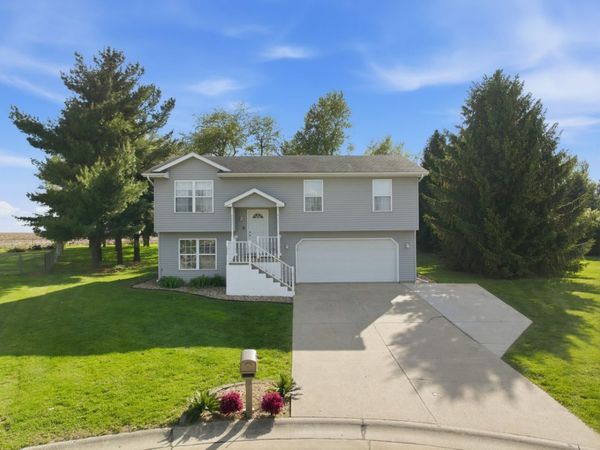 3 Kimberly Court , Danvers, IL 61732