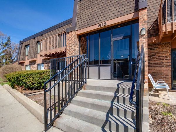 615 Tralee Court , Unit 1C, Schaumburg, IL 60193