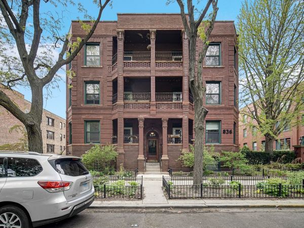 836 W LAKESIDE Place , Unit 1W, Chicago, IL 60640