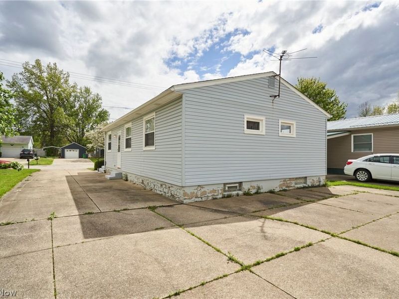 Barberton, OH 44203 Photo 24