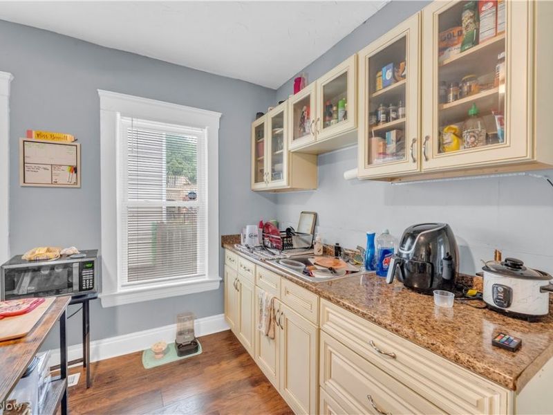 1161 Rowley Avenue , Cleveland, OH 44109 Photo 24