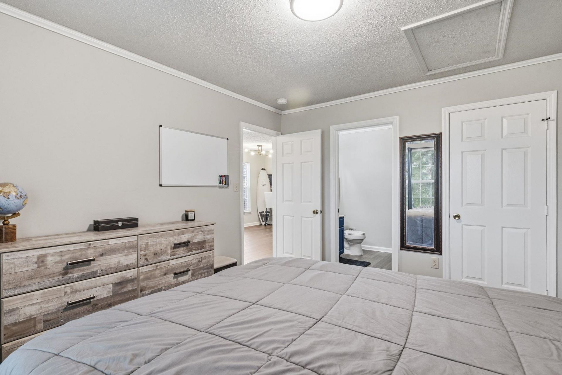 4251 Villas Dr. Photo 15