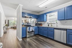 4251 Villas Dr. photo 4