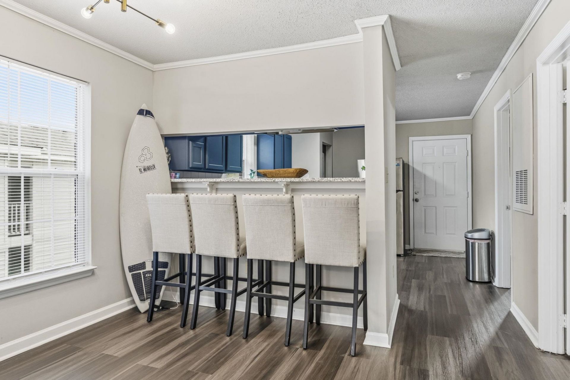 4251 Villas Dr. Photo 8