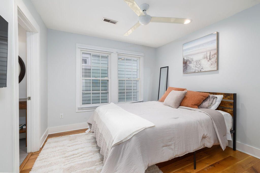 381 Sumter Street Photo 15