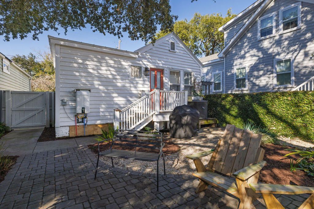 381 Sumter Street Photo 24