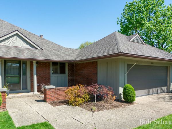 3454 Charlevoix Drive SE, Grand Rapids, MI 49546