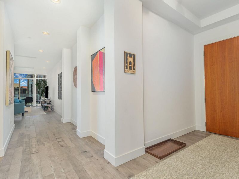 1 Roebling Way, Unit 304, Covington, KY 41011 Photo 4