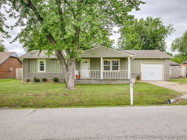 3701 S 213th East Avenue , Broken Arrow, OK 74014