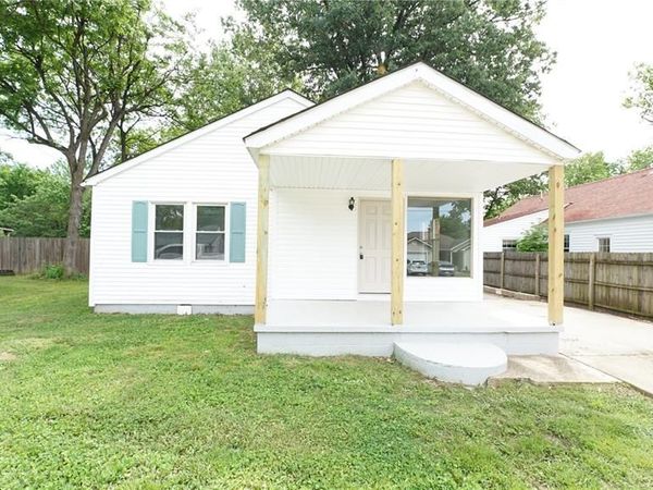 804 N Catalpa St , Dexter, MO 63841