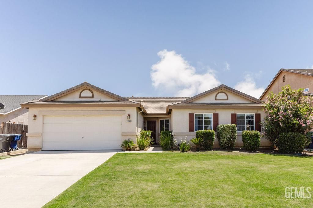 12325 High Country Drive, Bakersfield, CA 93312 Main Photo