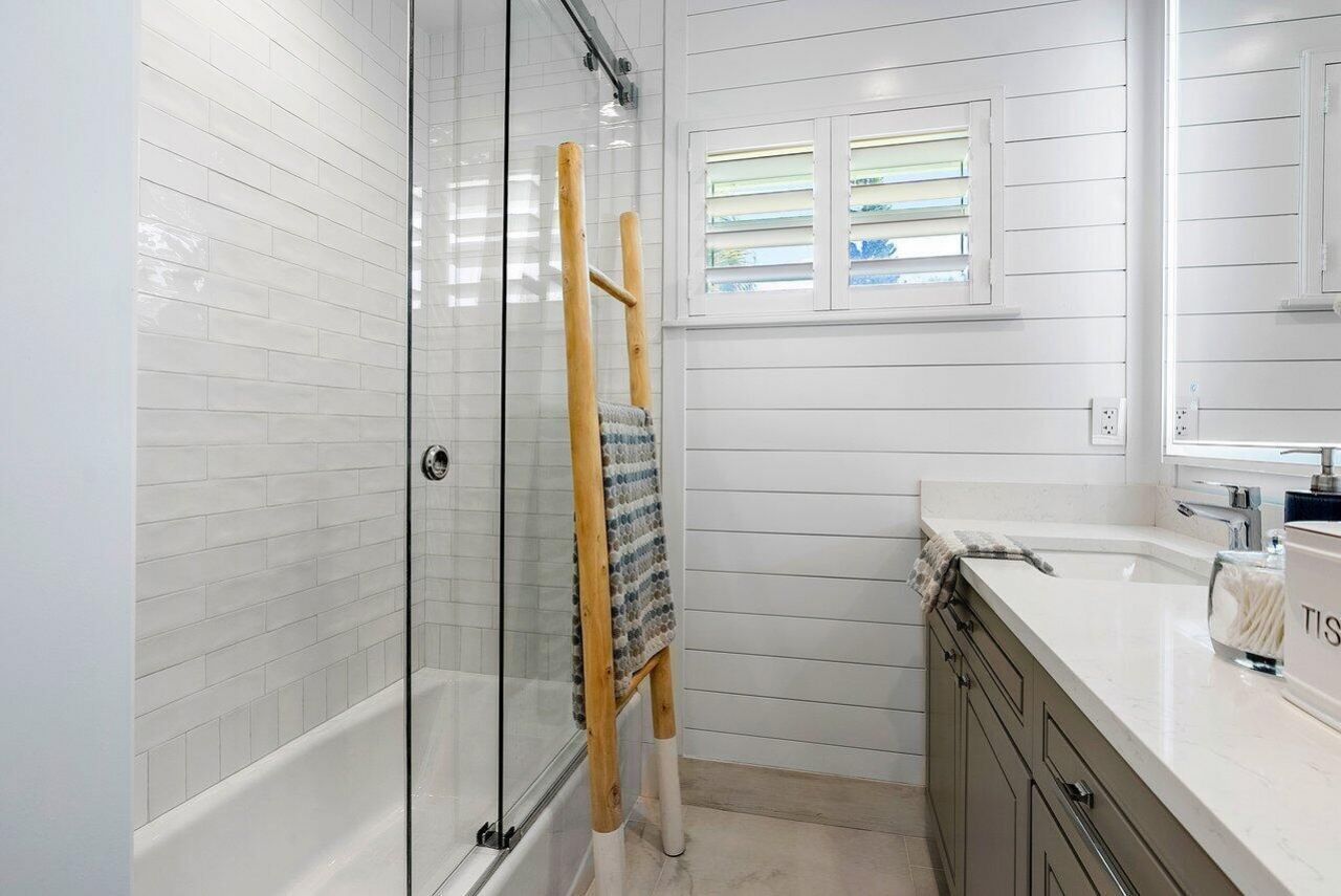 911 SW 27th Terrace, Boynton Beach, FL 33435 Photo