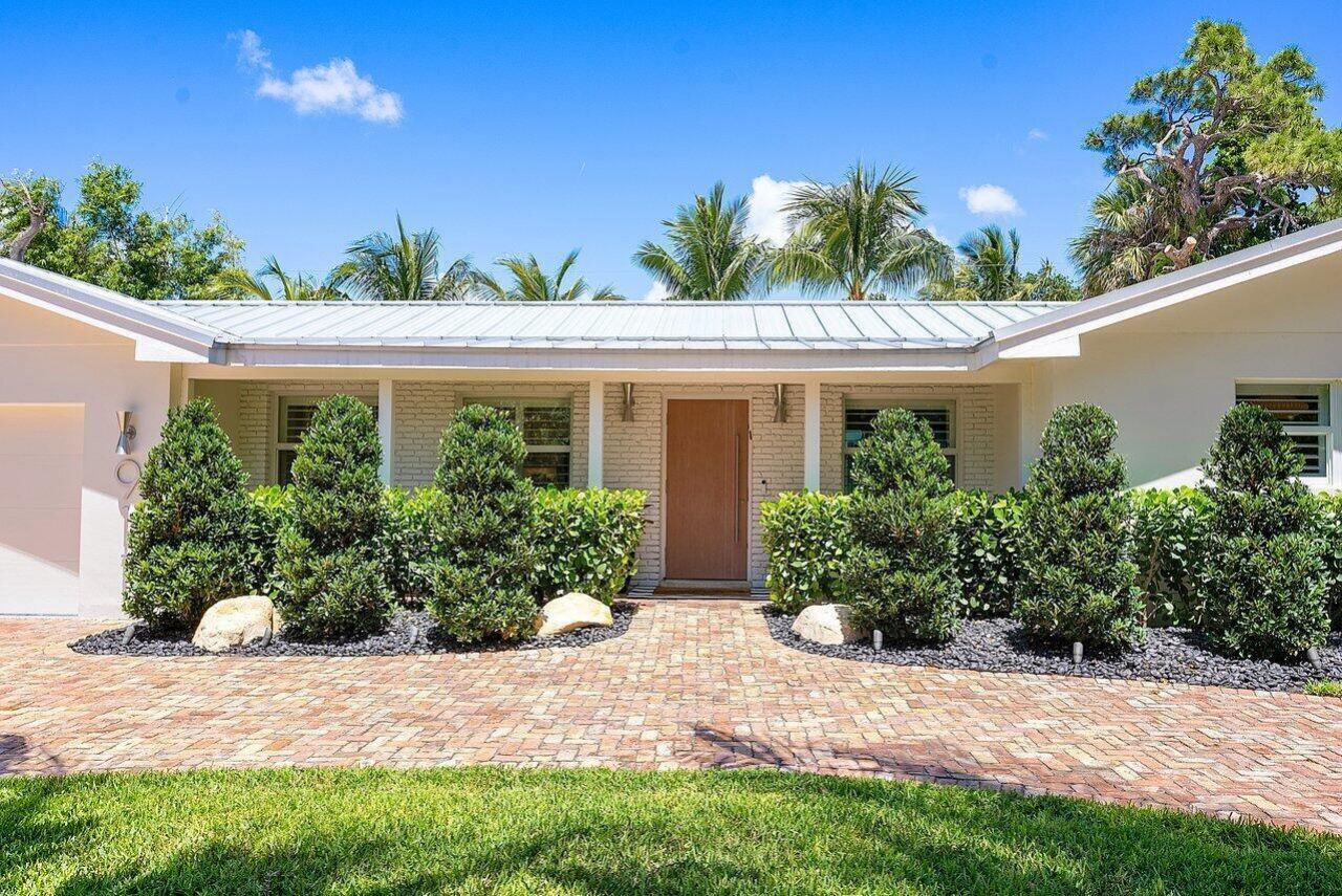 911 SW 27th Terrace, Boynton Beach, FL 33435 Photo