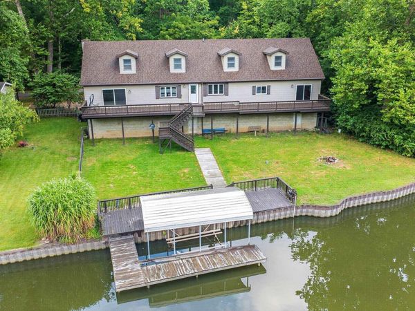 1120 N Diamond Point Court, Monticello, IN 47960