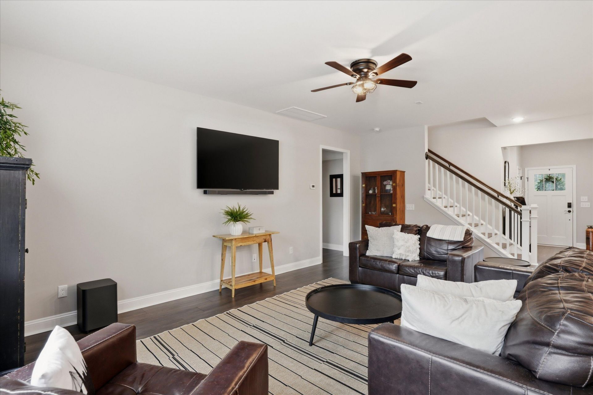 3046 Grinnell Street Photo 20
