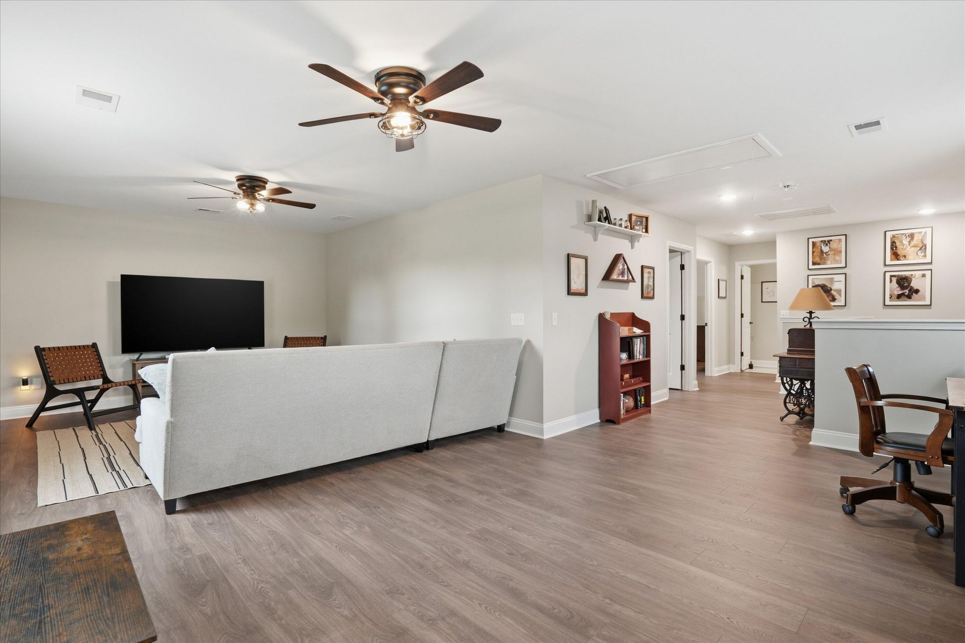 3046 Grinnell Street Photo 36