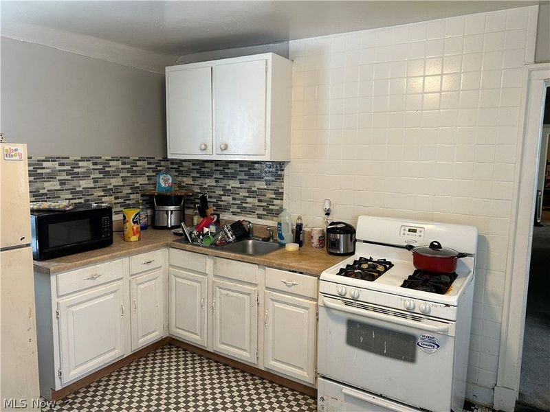 3224 W 32nd Street , Cleveland, OH 44109 Photo 4