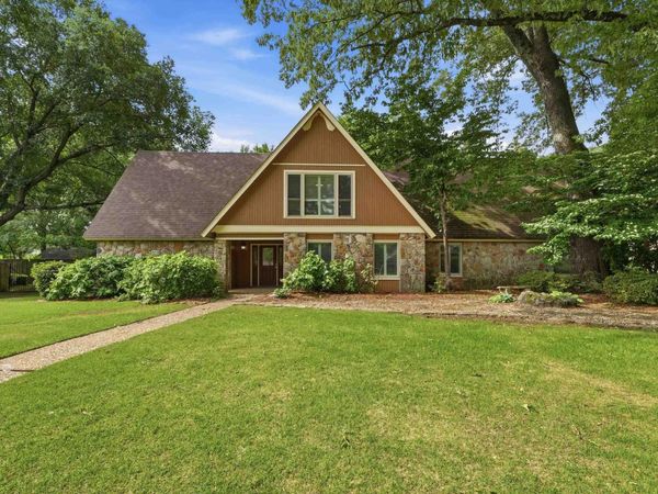 5 BUNKER HILL Street, Conway, AR 72034