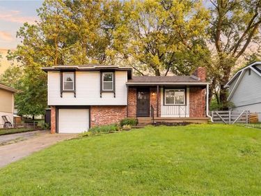 5412 NE 56th Place, Kansas City, MO 64119