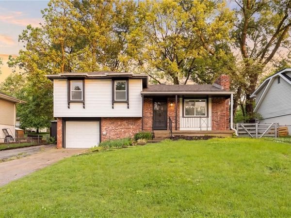 5412 NE 56th Place, Kansas City, MO 64119