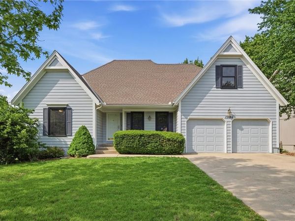 15644 W 83rd Terrace, Lenexa, KS 66219