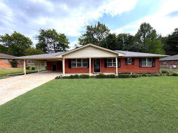 2505 Bryan St., Tupelo, MS 38801