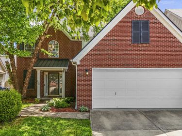 820 White Wood Flat, Lexington, KY 40511