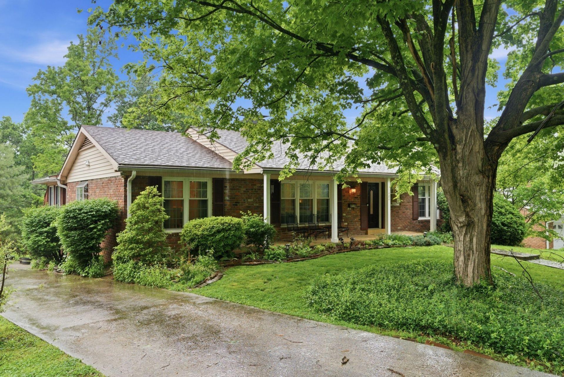 404 Chippewa Trail, Frankfort, KY 40601 Main Photo