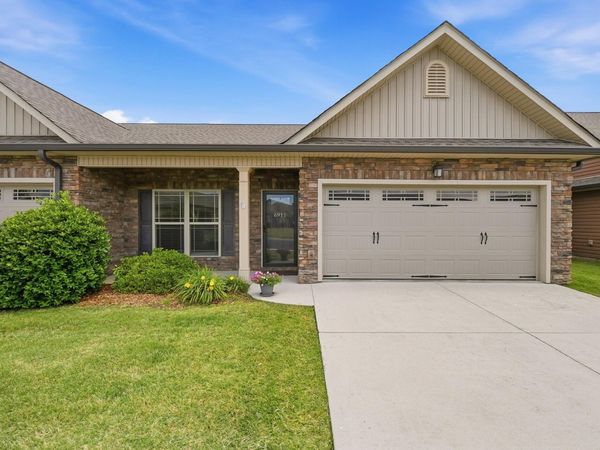 6911 Village Lake Circle, East Ridge, TN 37412