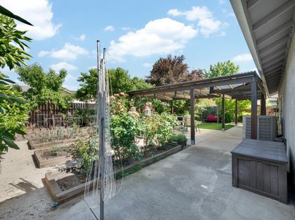 1122 Yolanda Dr, Yuba City, CA 95993 Photo