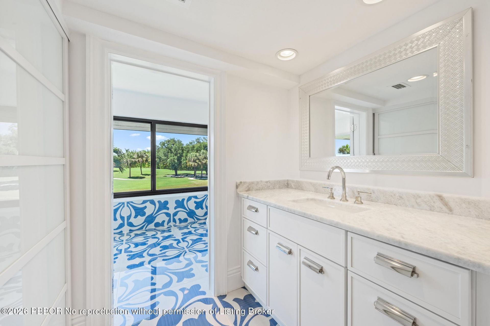 2435 Presidential Way, Unit H, West Palm Beach, FL 33401 Photo
