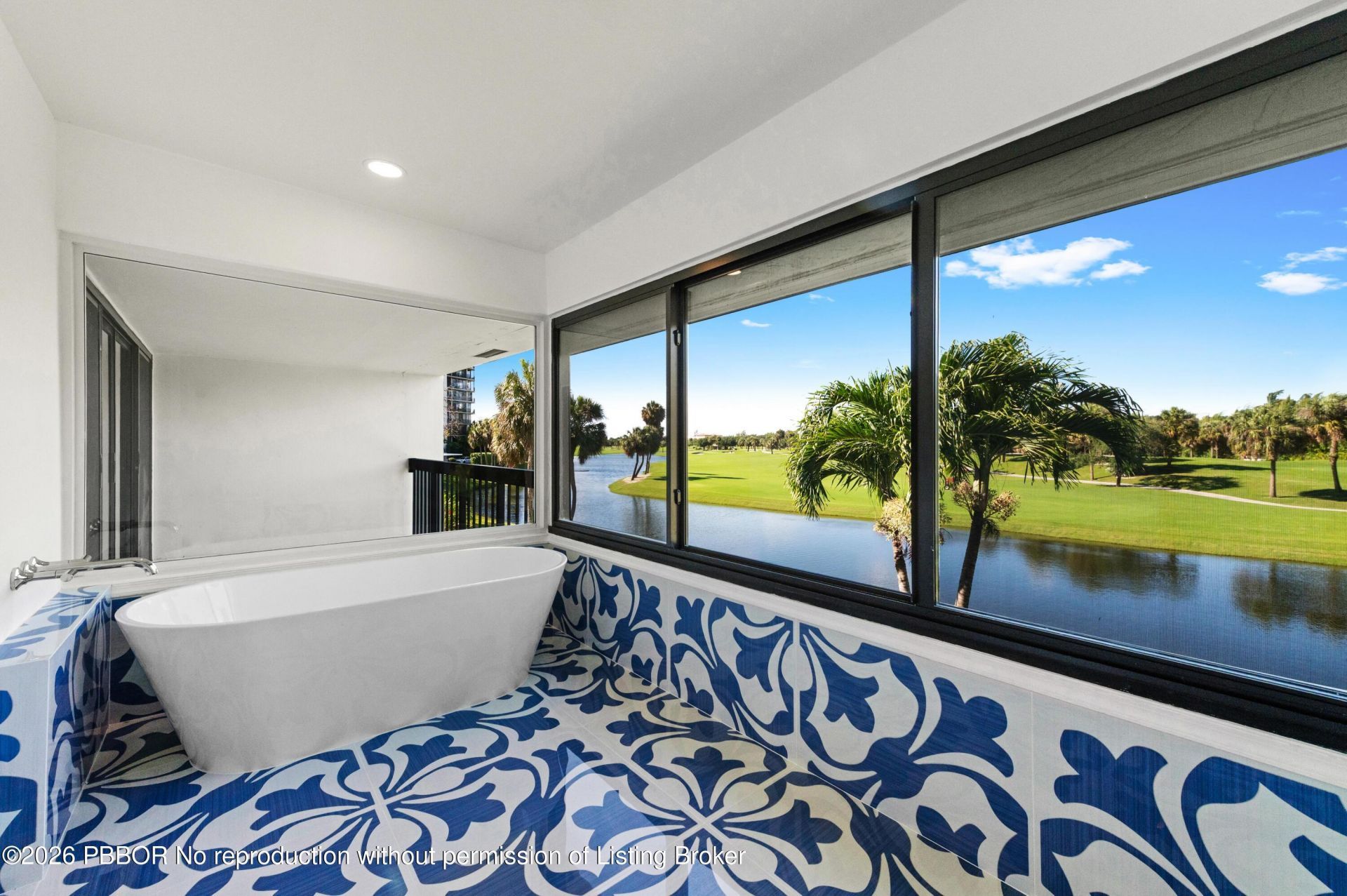 2435 Presidential Way, Unit H, West Palm Beach, FL 33401 Photo