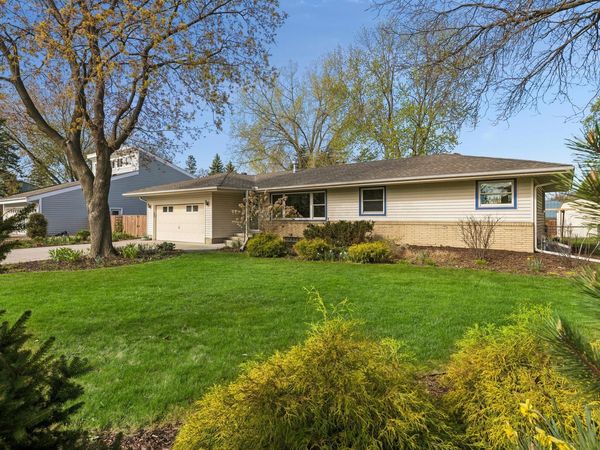 3433 Churchill Street, Shoreview, MN 55126