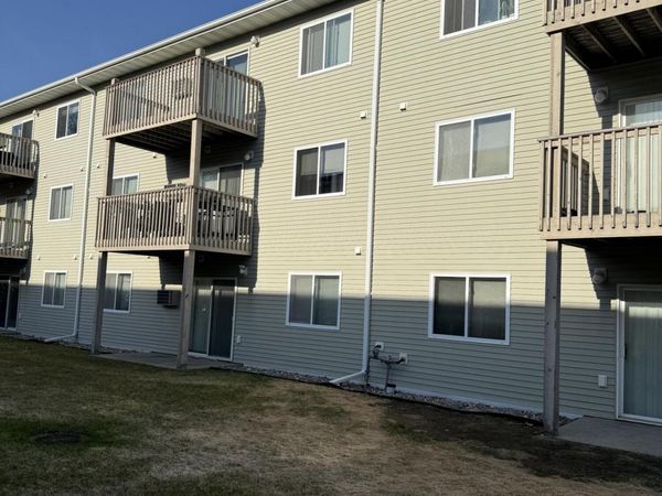 3531 13TH Avenue N, Unit 303, Grand Forks, ND 58203