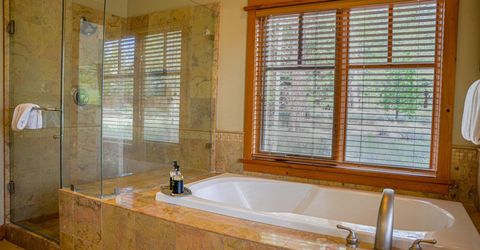 12445 Lookout Loop, Truckee, CA 96161 Photo